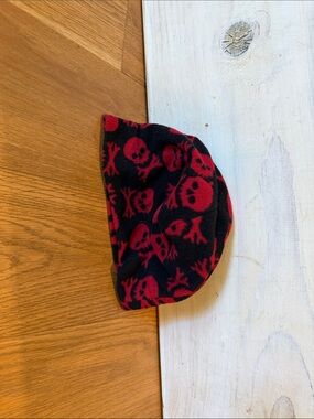 Target Black and Red Skull Pattern Beanie Hat